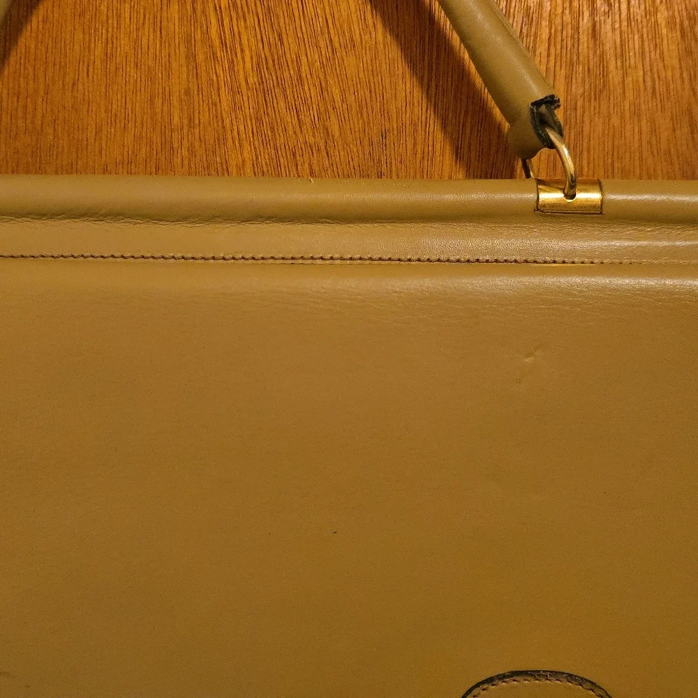 Vintage Gucci Tan Beige Leather Handbag